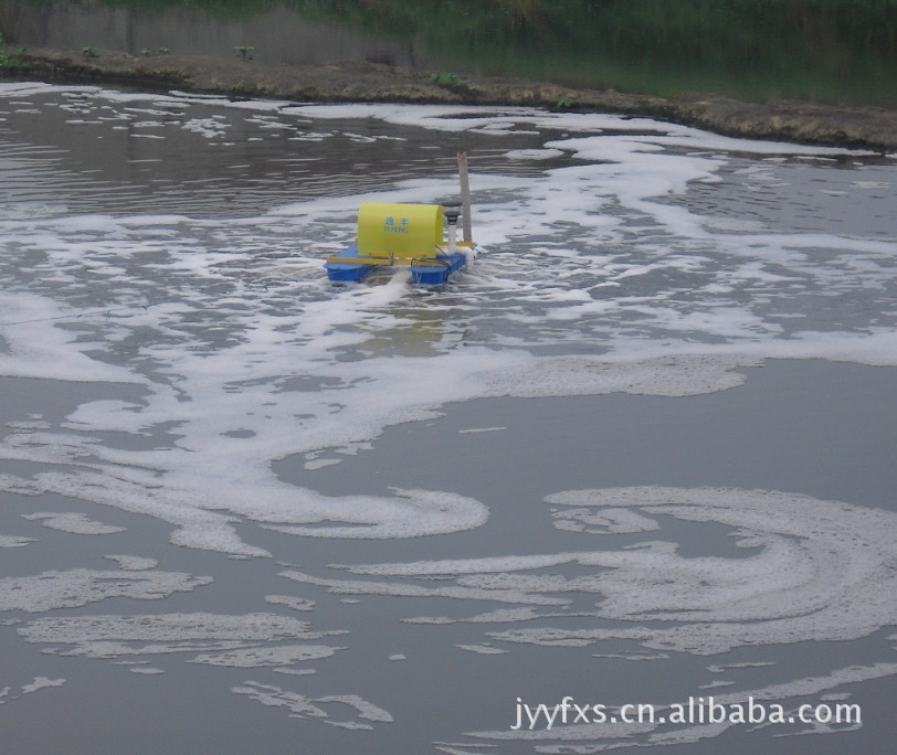 移动增氧机 逸丰 自走式曝气增氧 污水处理 养殖增氧 进口增氧管