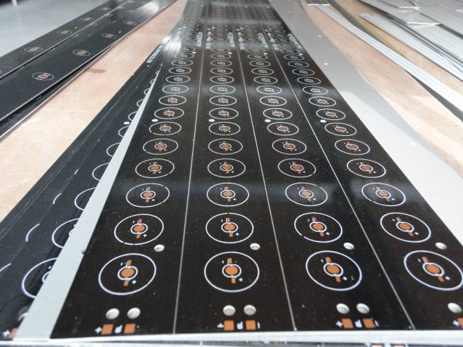 PCB电路板-专业生产各种规格面板灯铝基线路