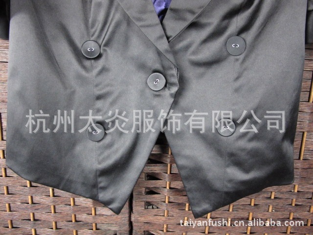 工厂直销外贸原单<em>女装</em>HM<em>品牌</em>短装<em>小外套</em> 西装