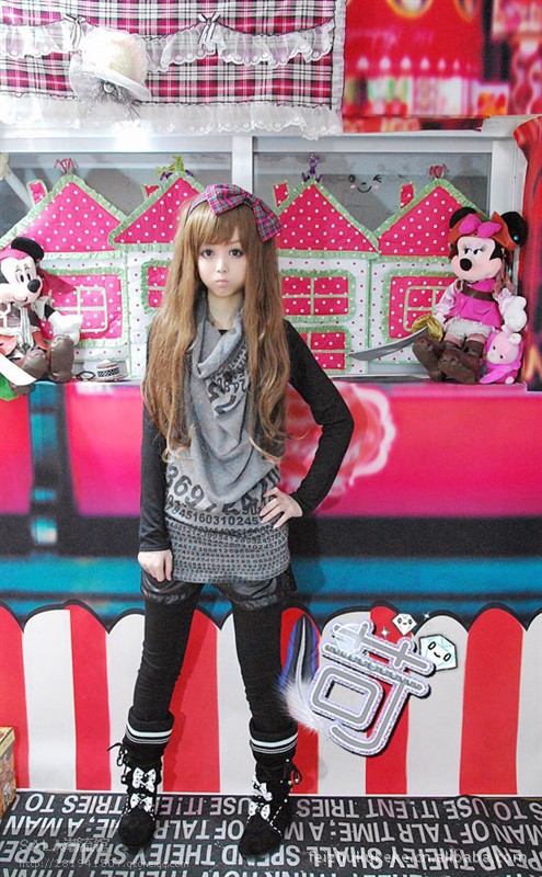 非主流苛苛2011秋冬新款日韩版可爱女生服饰两件套潮t恤 46.00,41.