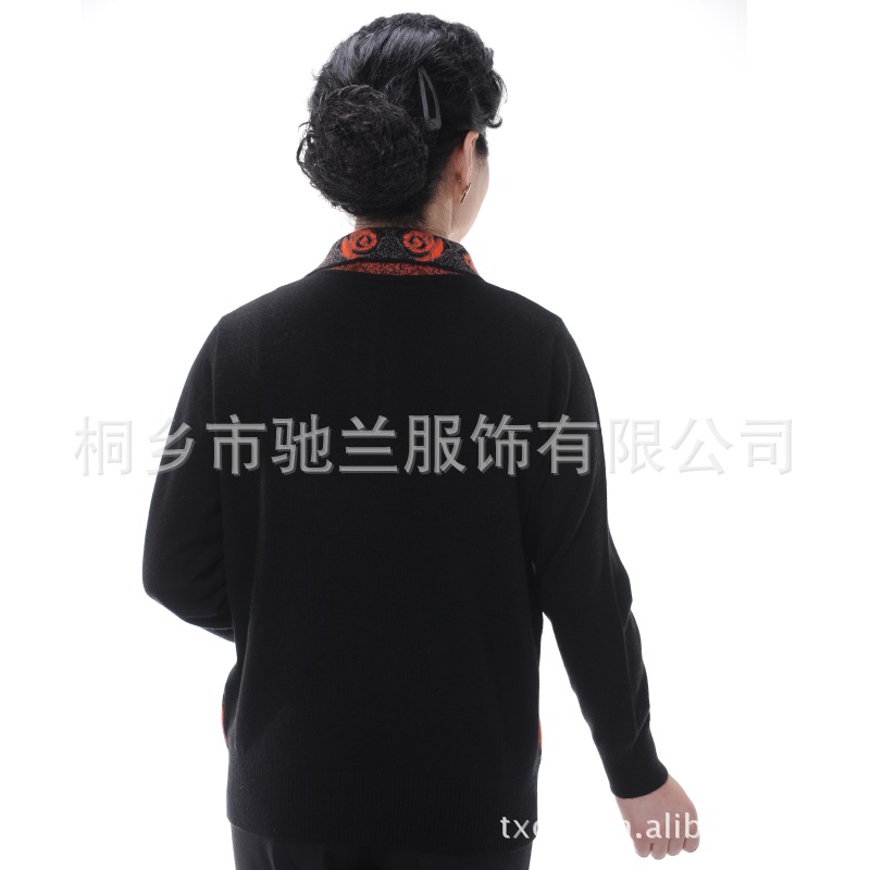 2012秋冬季新款韩版女装翻领印花长袖妈妈装女式套头针织羊毛衫 