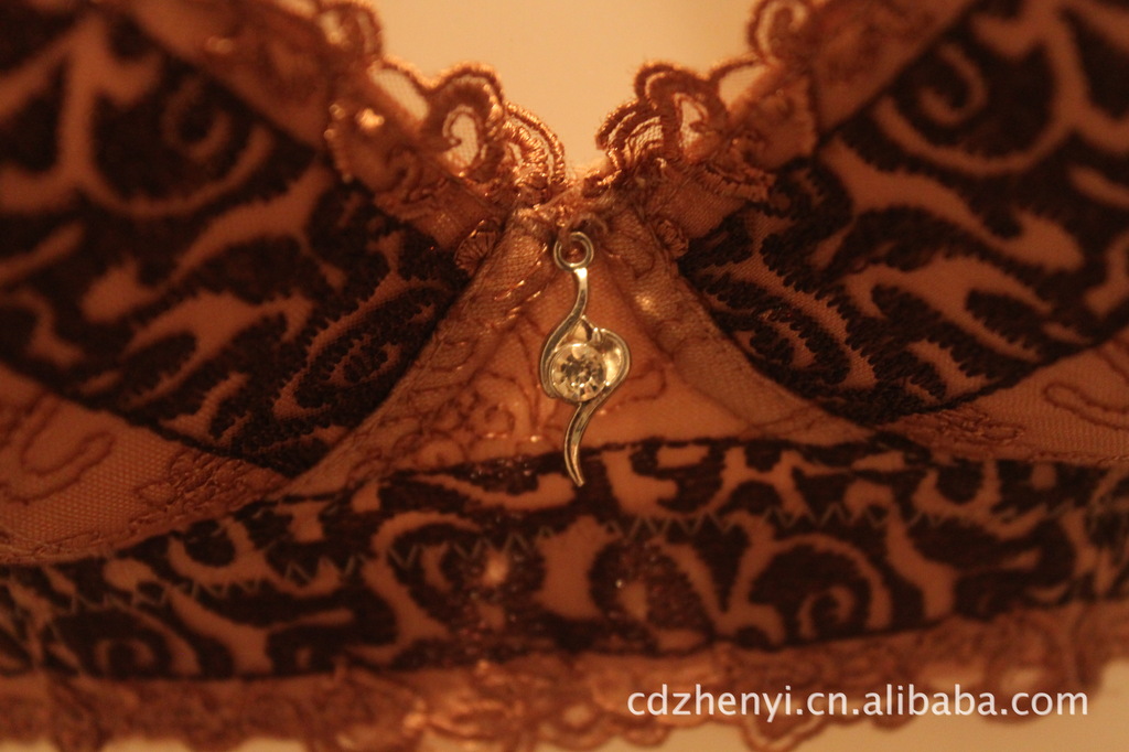 热销正品<em>慕莎</em>纯专业调整型<em>内衣</em>驼色玫瑰<em>精油</em>厚