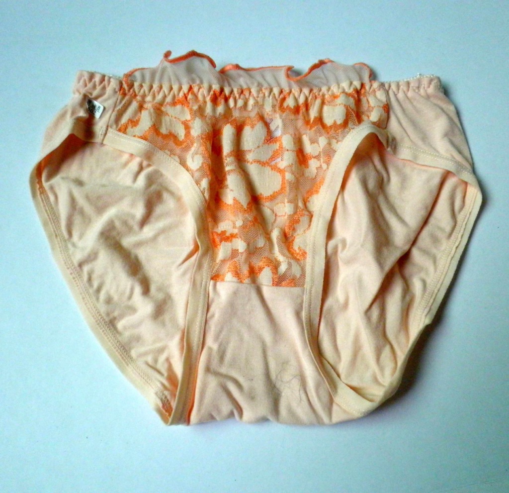 批发供应广东<em>名牌</em>女士镂空<em>内裤</em> 学士<em>女内裤</em>天