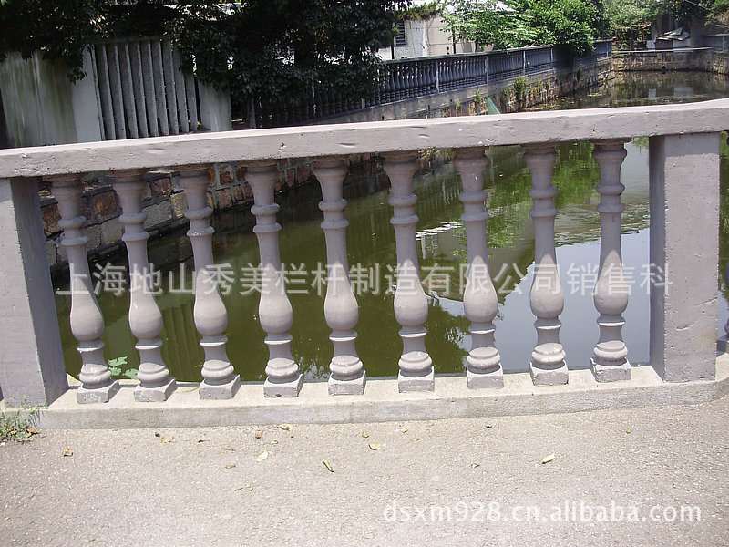 专业品质独家生产 供应上海水泥制品欧式花瓶栏杆