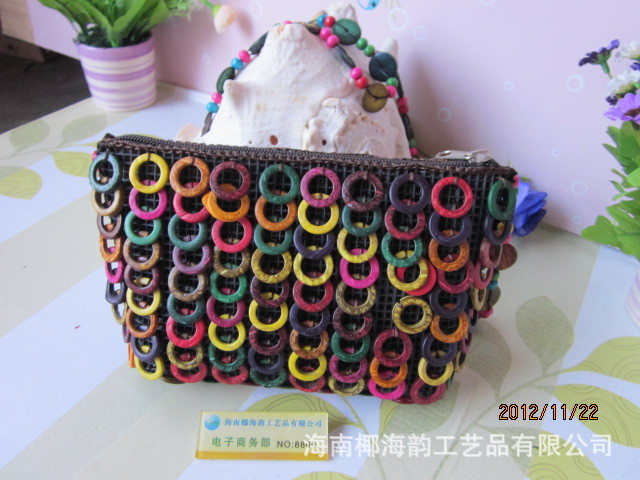 批发采购手机挂件-圆片椰雕手工制作包包系列