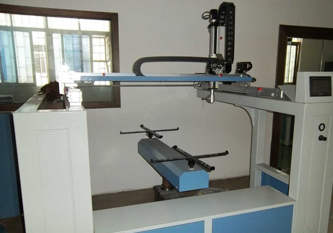 【新品推广,质量三包全自动数控五轴往复喷漆