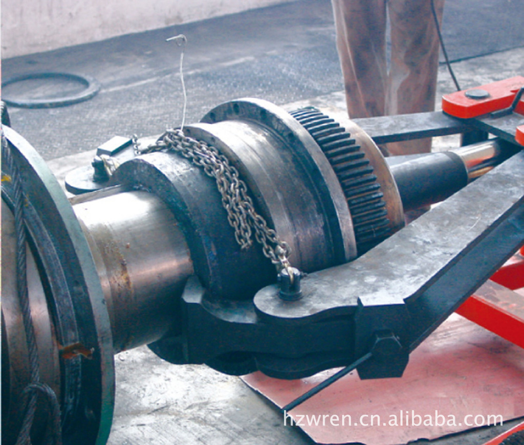 WREN拉马 三爪拉马 液压拉马 车载液压拉马 大型液压拉马应用1