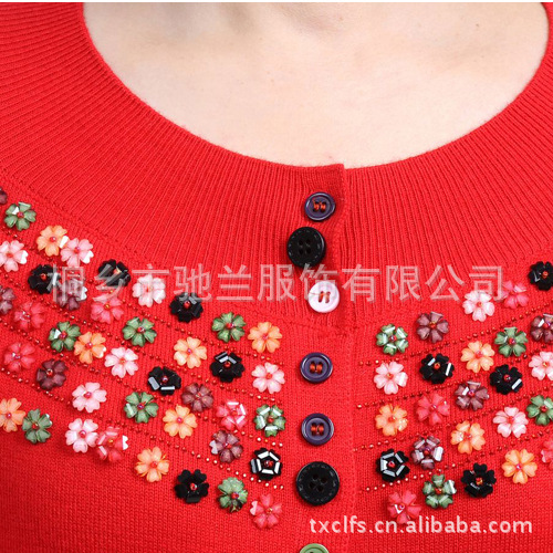 2012秋冬季女装中老年妈妈装毛衣彩色纽扣圆领长袖纯色女式羊毛衫