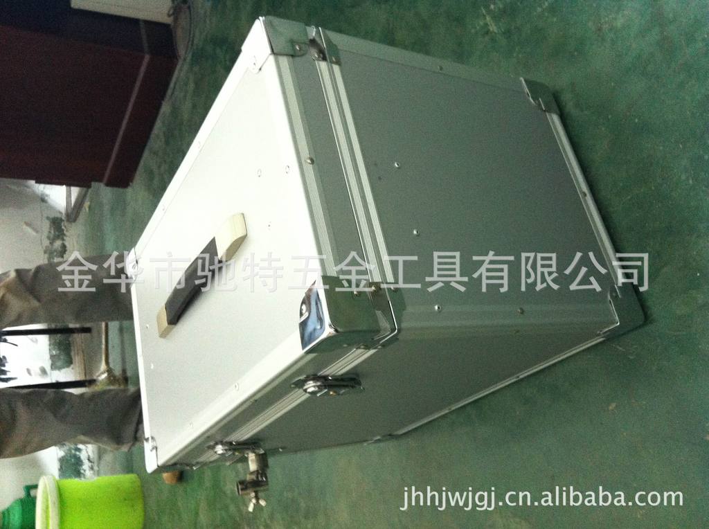 【厂家直销 铝合金渔具箱 铝制钓鱼工具箱】价格,厂家,图片,化妆包、化妆箱,金华市驰特五金工具有限公司-马可波罗网