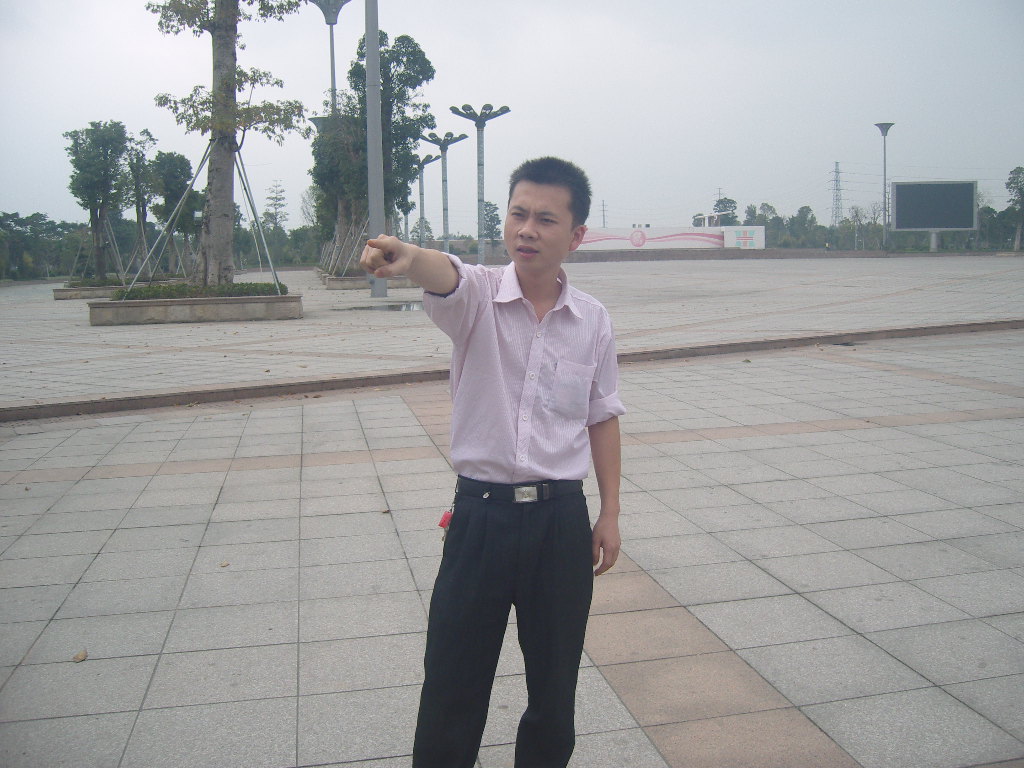 自我介绍之我是何彪 笔名:真梦塑胶-小彪