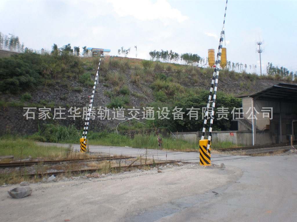 交通运输设备 道路交通管理设施 其他道路交通管理设施 供应铁路道口