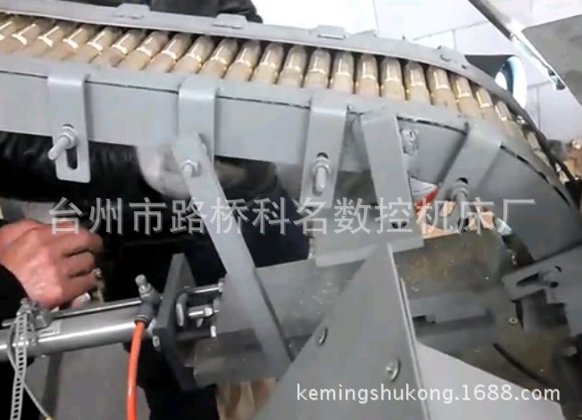 厂家直销 全自动数控车床 自动送料数控车床