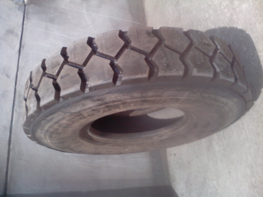 汽车轮胎-轮胎厂矿山专用轮胎 工程车轮胎防爆