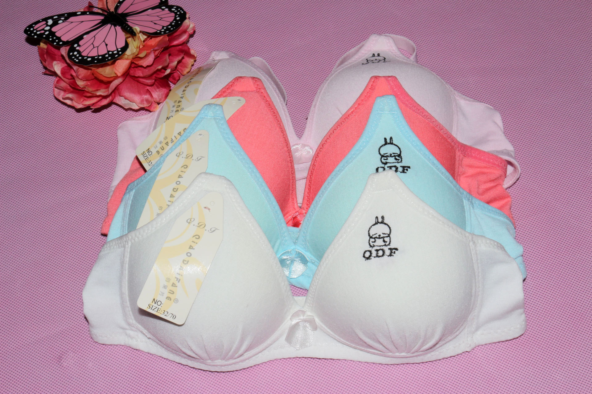 <em>文胸厂家 直销</em> 文胸<em>批发</em>低价 俏黛芳2308 少女