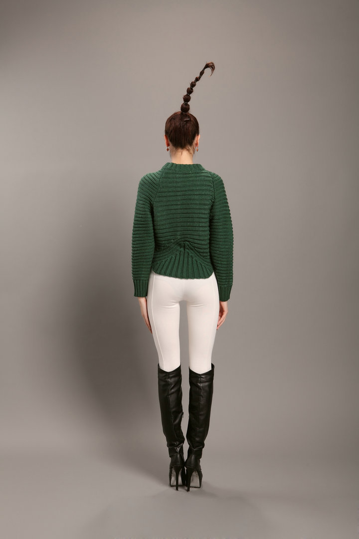 【Sikya 欧版秋冬季潮款针织衫 明星<em>款超短</em>套头