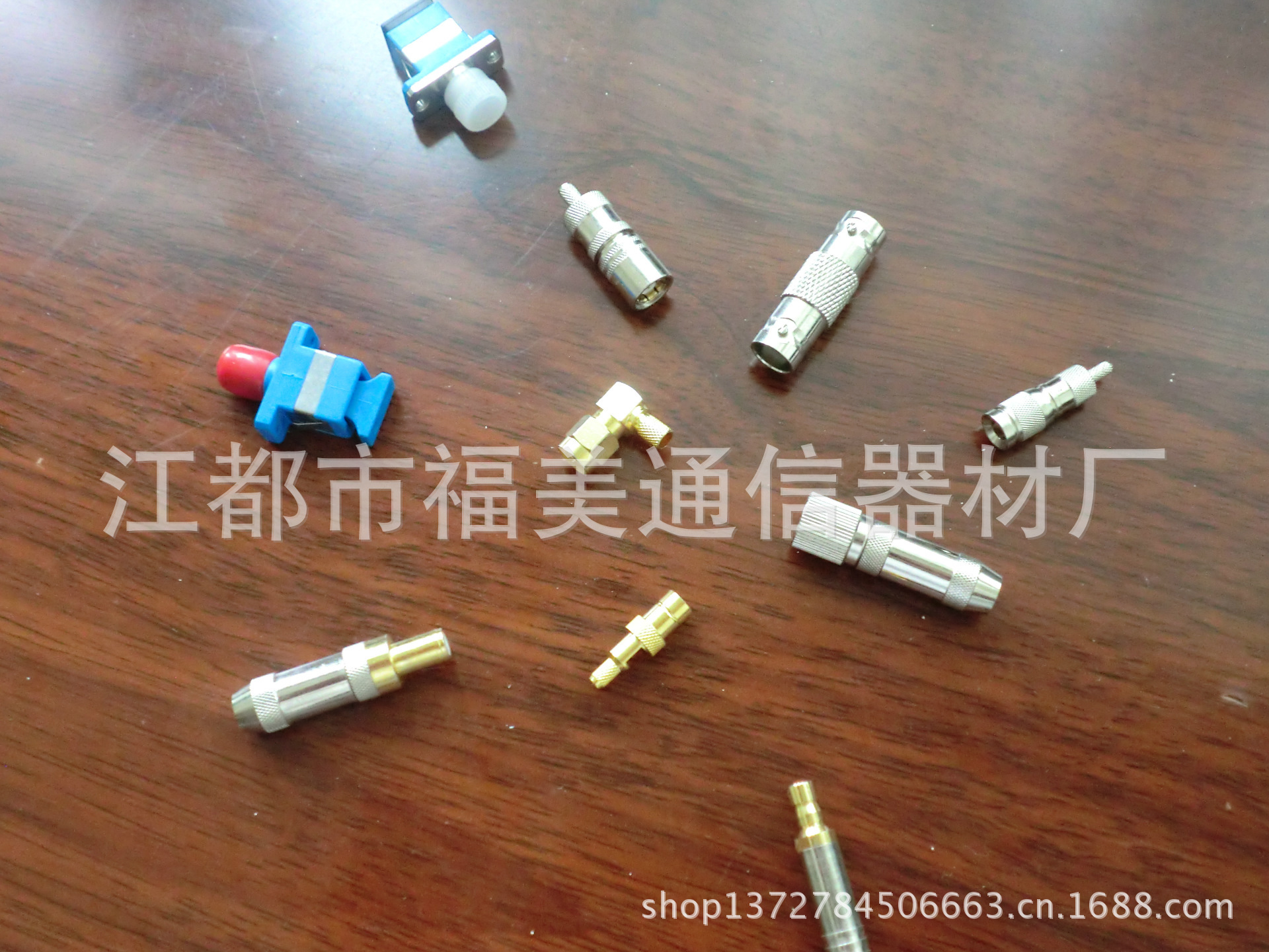 大量供應電子元器件連接器射頻同軸連接器ATNT CC3 華偽 富士通供應各種同鈾連接器L9  BNC  CC3  LE