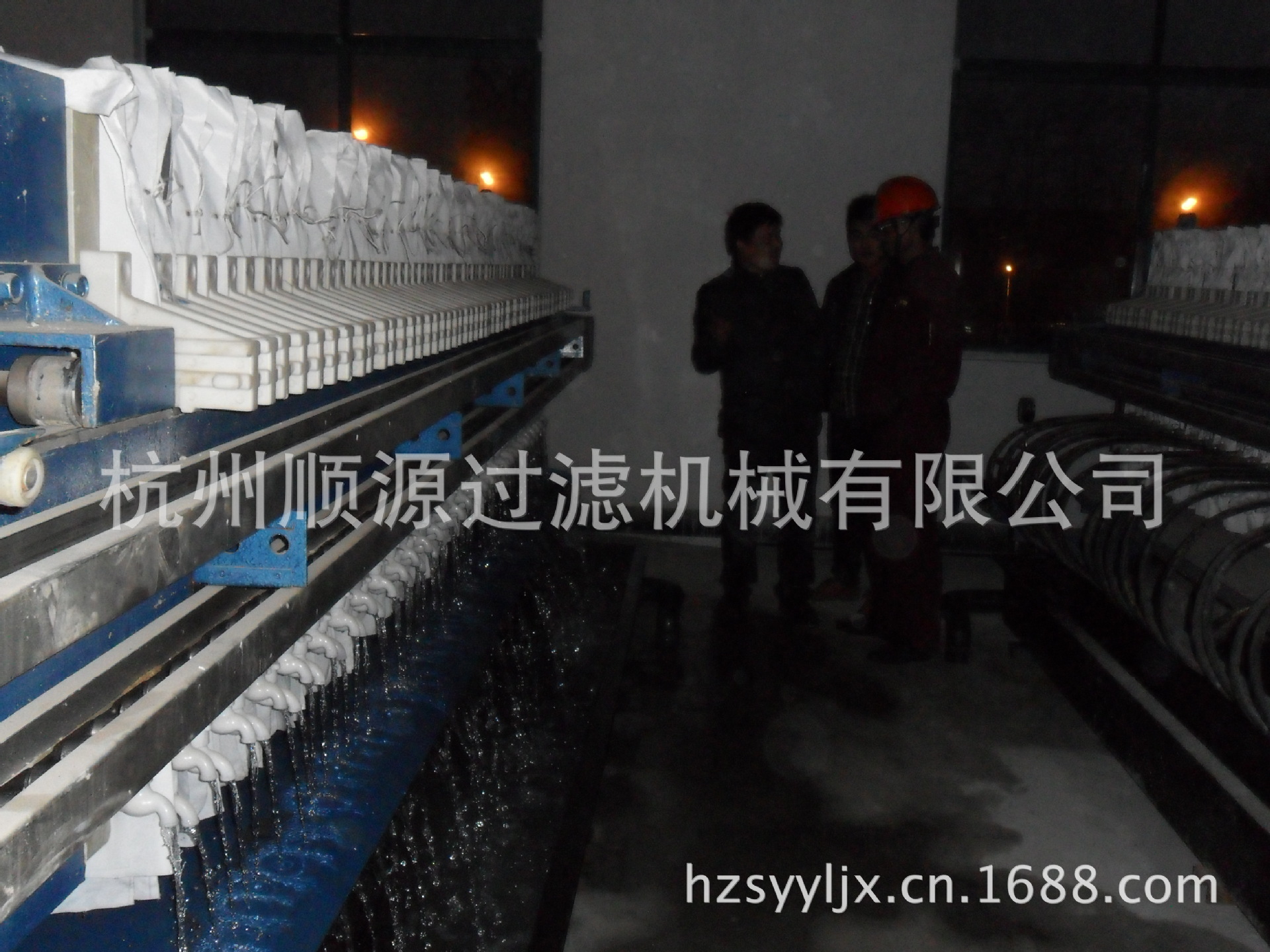 河北前进钢厂XMYZBLF1250型隔膜压滤机调试出水现场2