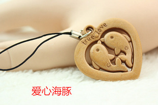 批发采购手机挂件-爱心海豚情侣黑线仿桃木挂
