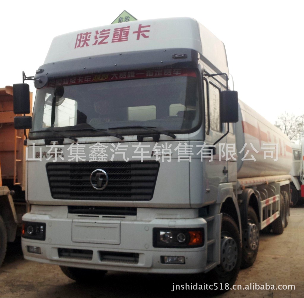 出口15立方,30立方,40立方陕汽油罐车 sx5314gyyjm456 euro2/e