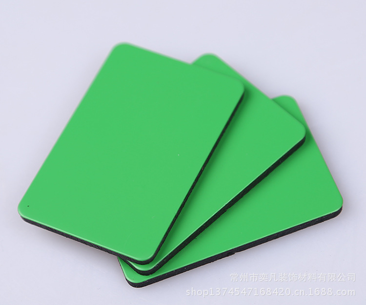 厂家直销 大量批发铝塑板果绿色 装饰建材 品质一流