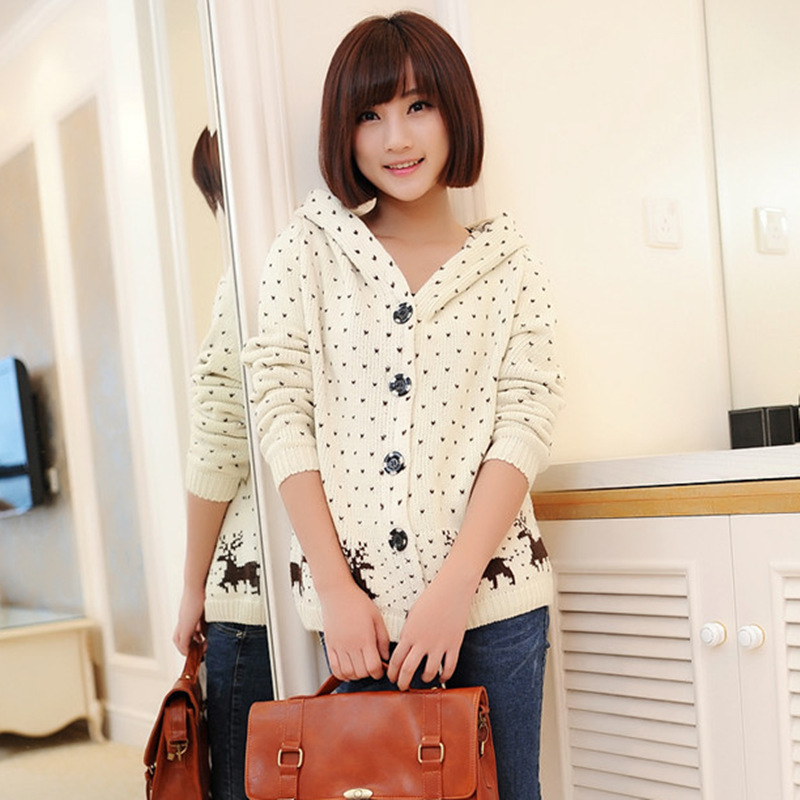 2013小鹿图案V领带帽<em>长袖针织衫女开衫</em>春秋装