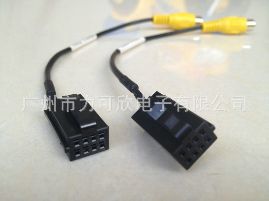 2元一条车载连接线01