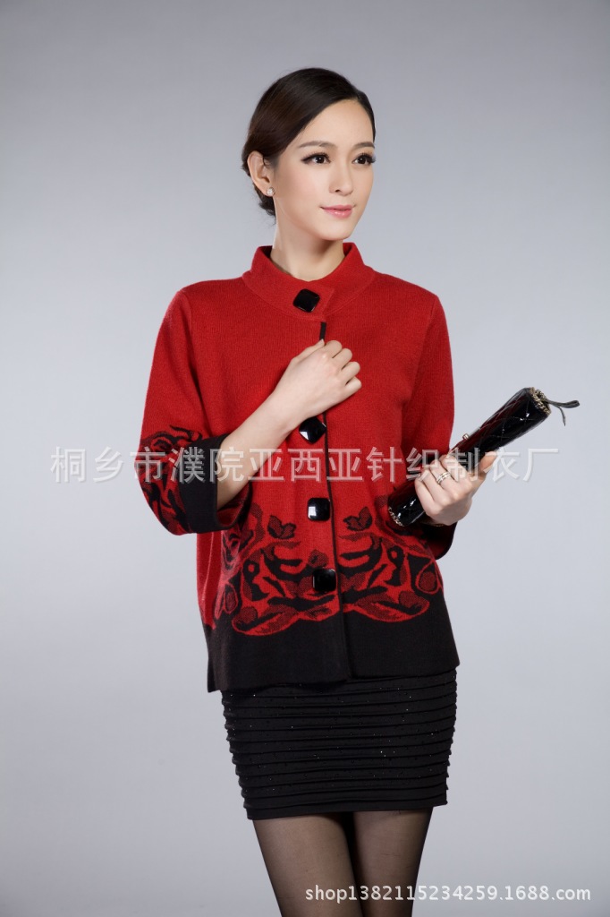 2013秋冬尊贵妈妈装新款羊毛衫