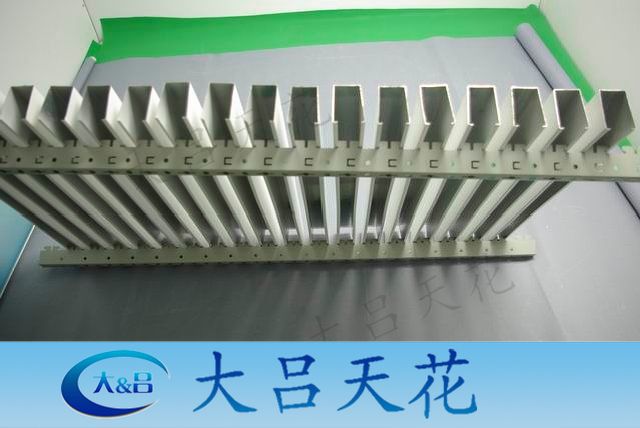 铝方通安装图 铝方通安装 广东铝方通 U型铝方通安装图 广东