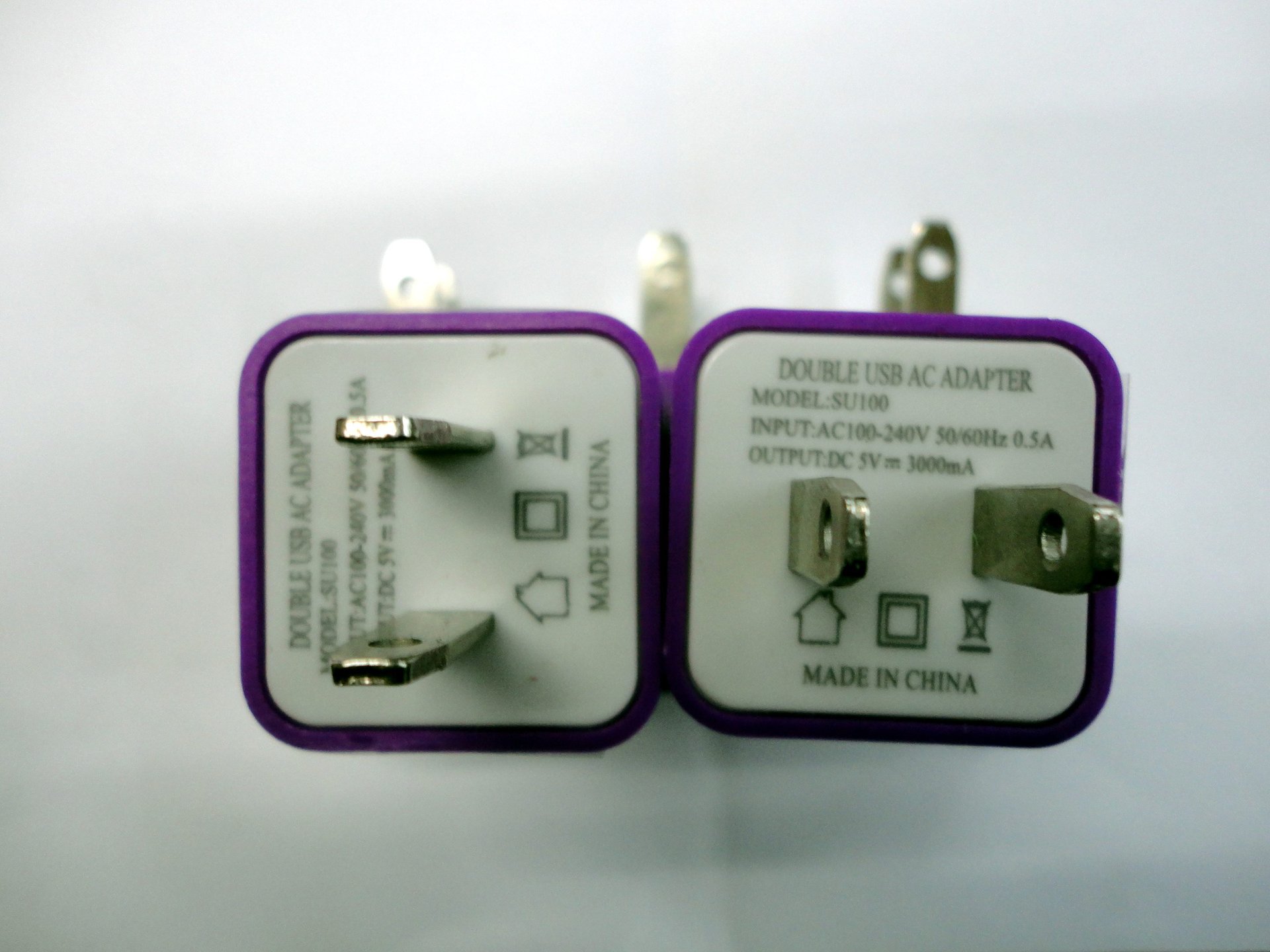 手机充电器-十年老厂直销 可用于ipod touch5紫