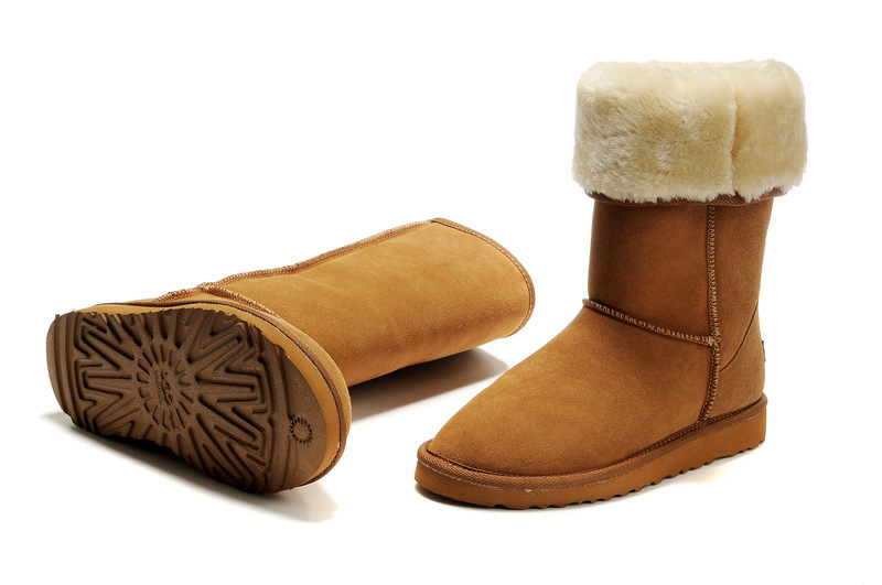 UGG5815