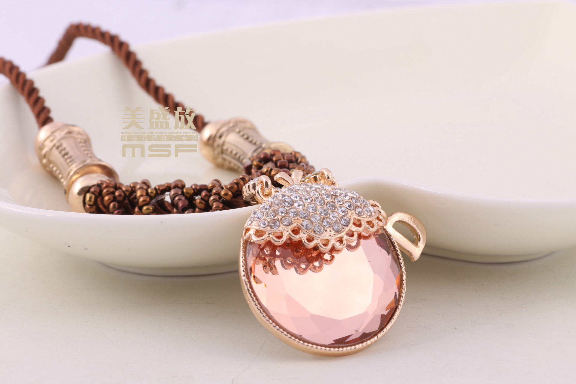 韵风情新款复古<em>毛衣</em>链<em>长款</em>时尚<em>百搭</em>韩国水晶挂