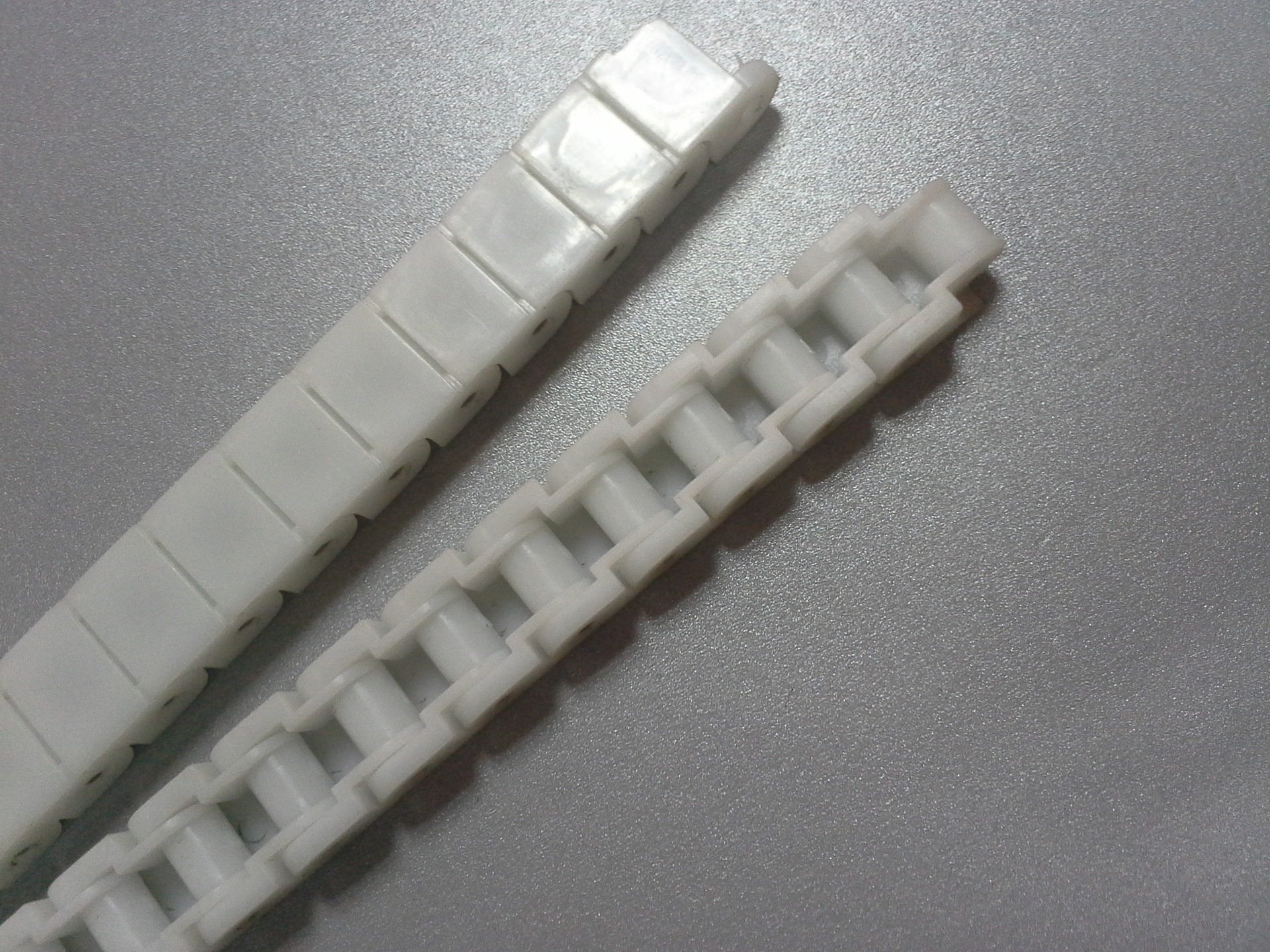 供应塑料小节距滚子链条 塑料链板 不锈钢链板