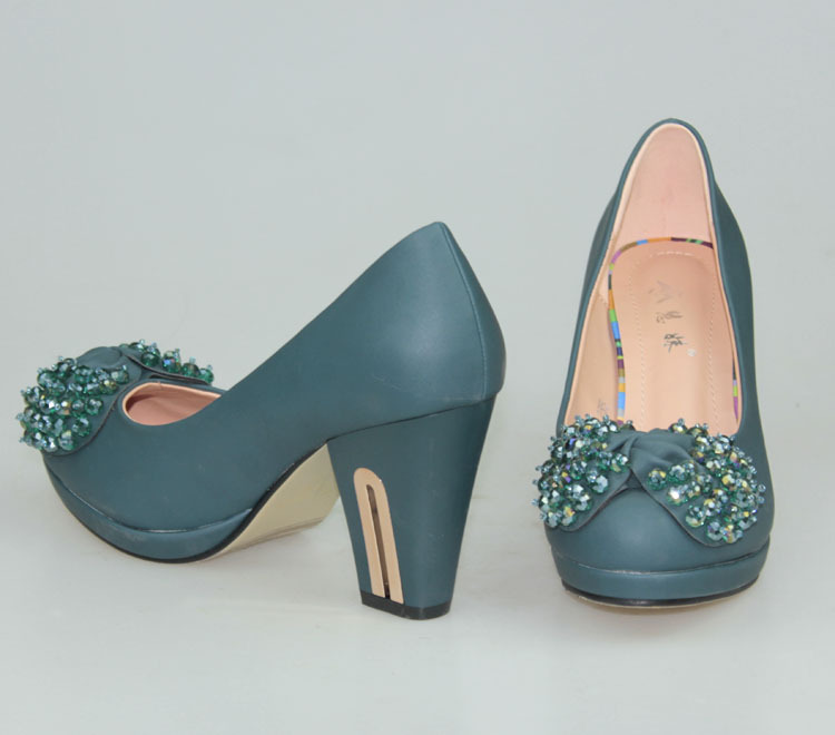 <em>慧妹</em>女鞋 2013新款高跟蝴蝶结水钻带子女鞋单