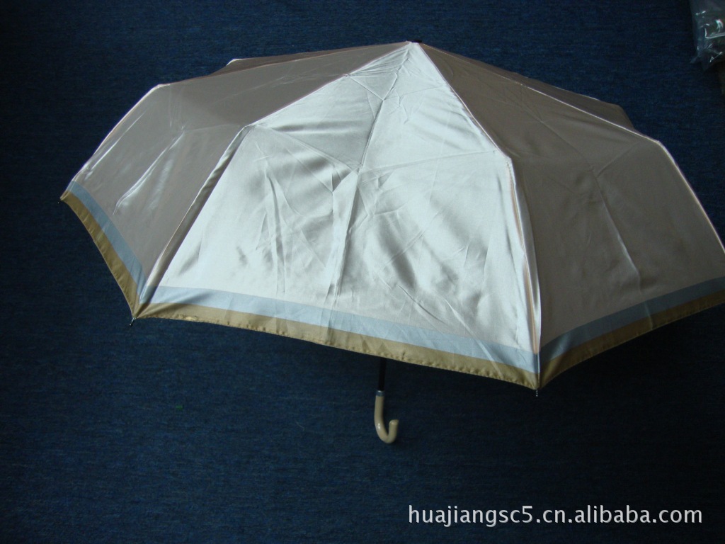 专业提供日本 韩国时尚三折雨伞质量高 超轻伞