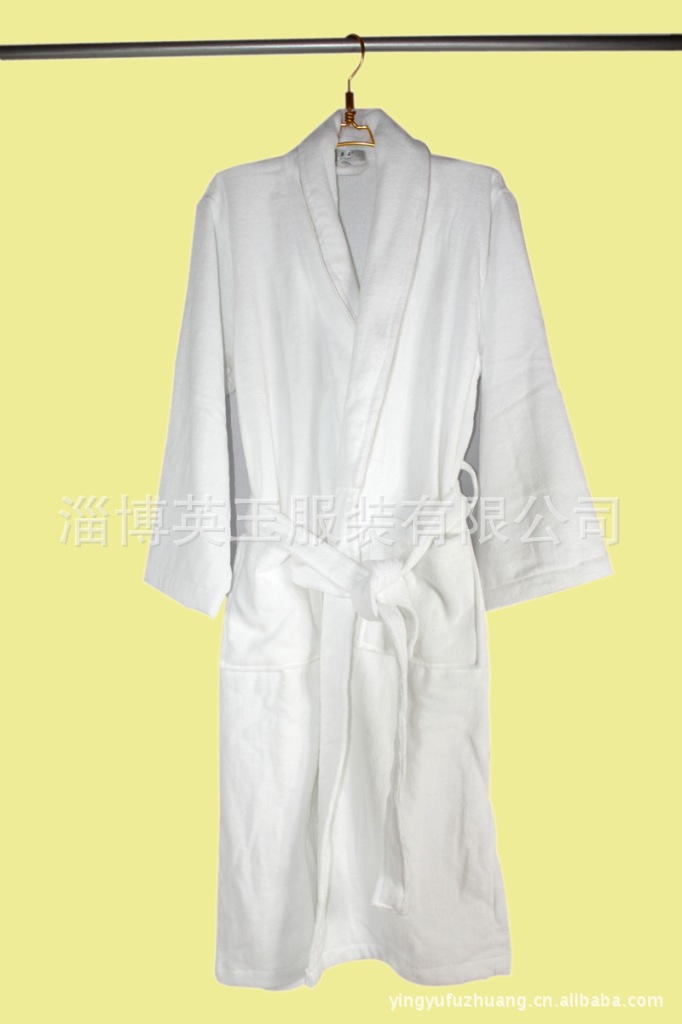 厂家专业供应 白色精品睡衣 浴服 图片
