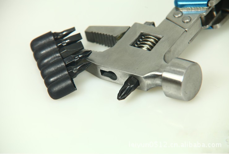 手-新款热销多功能活动扳手 钳锤 多功能钳子 