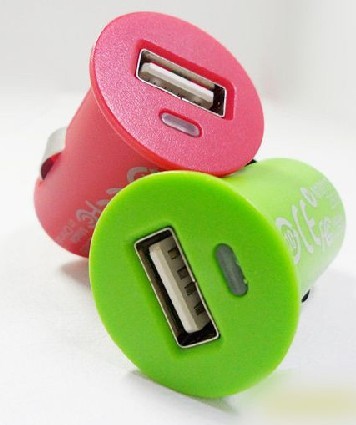 BLK MINI CAR CHARGER color