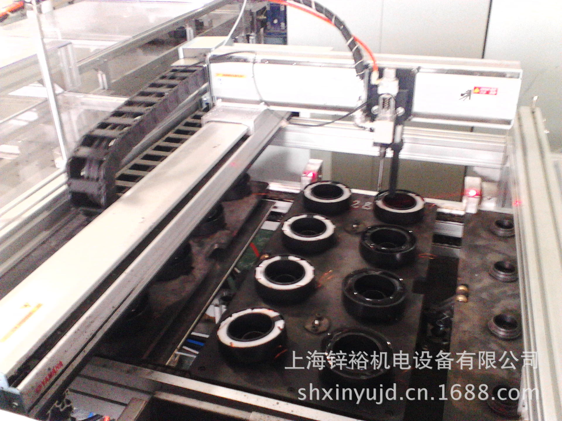 电子电器生产线-自动定量混合灌胶生产线-电子