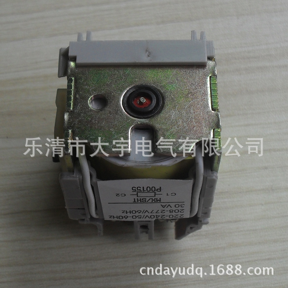 NS-100A分勵脫扣器 (4)