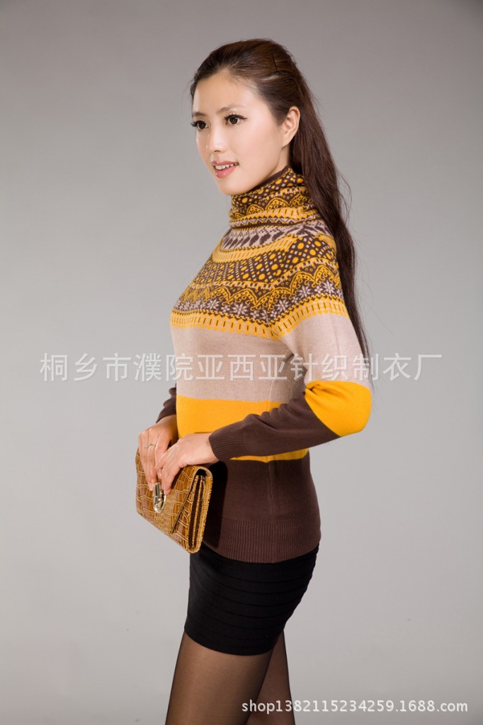 2013秋冬尊贵妈妈装新款羊毛衫