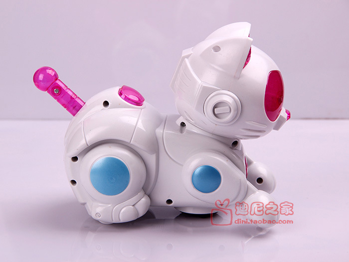 乐机器猫玩具 电动万向轮音乐灯光机械舞步 儿