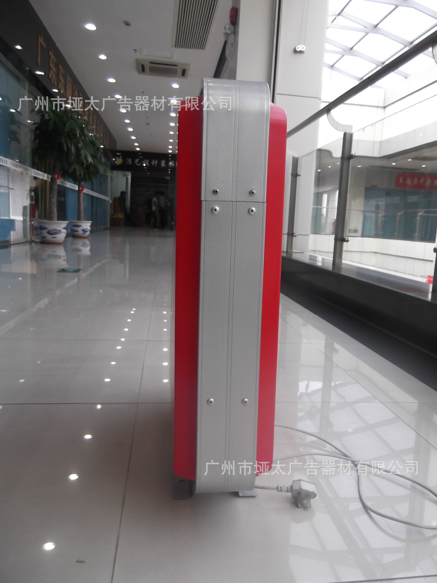 vodafone沃达丰移动电话通信灯箱