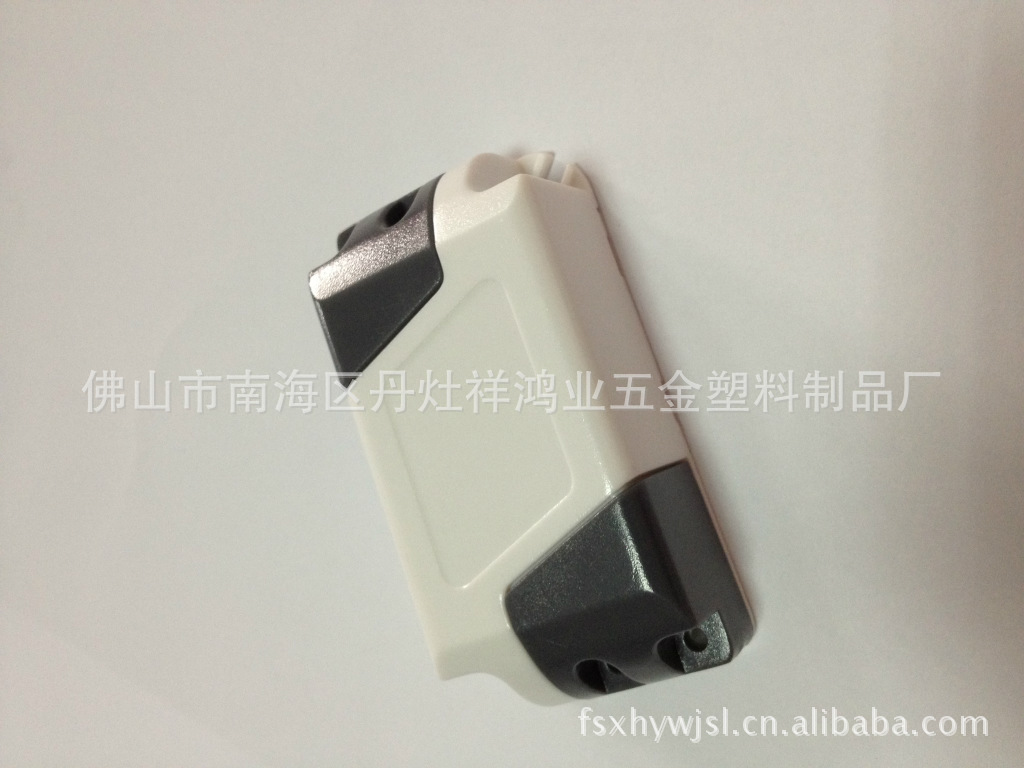 摩托车LED前大灯 LED光源摩托车前照灯 20W摩托车灯具