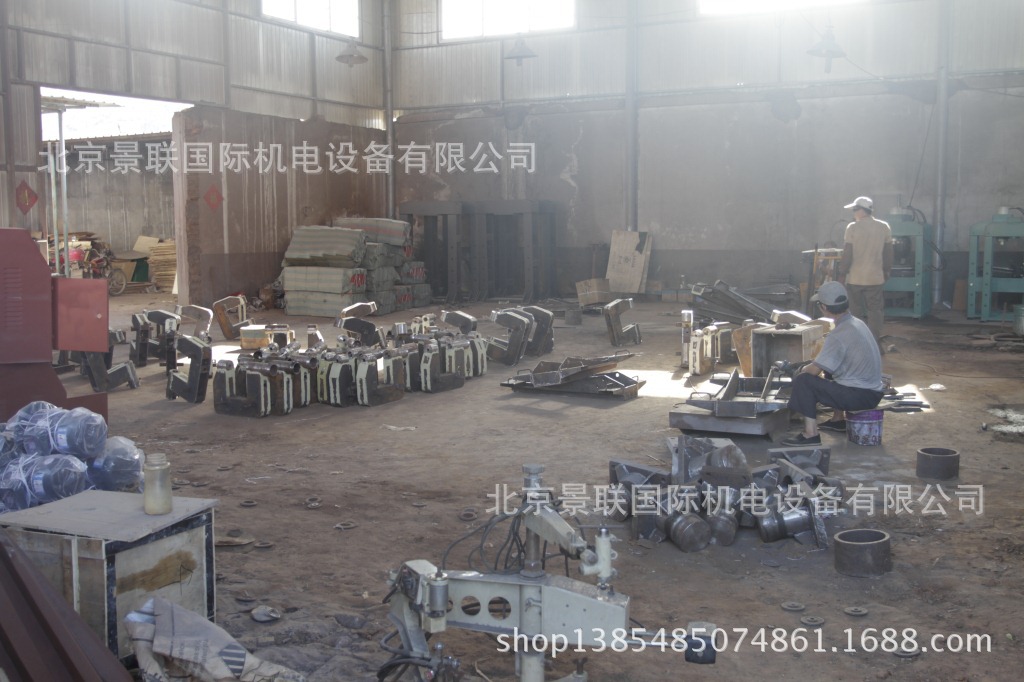 其他车间设备-厂家直销 维修吊具发动机拆装托