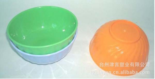 【精品热销】供应儿童塑料碗 创意简约家用碗