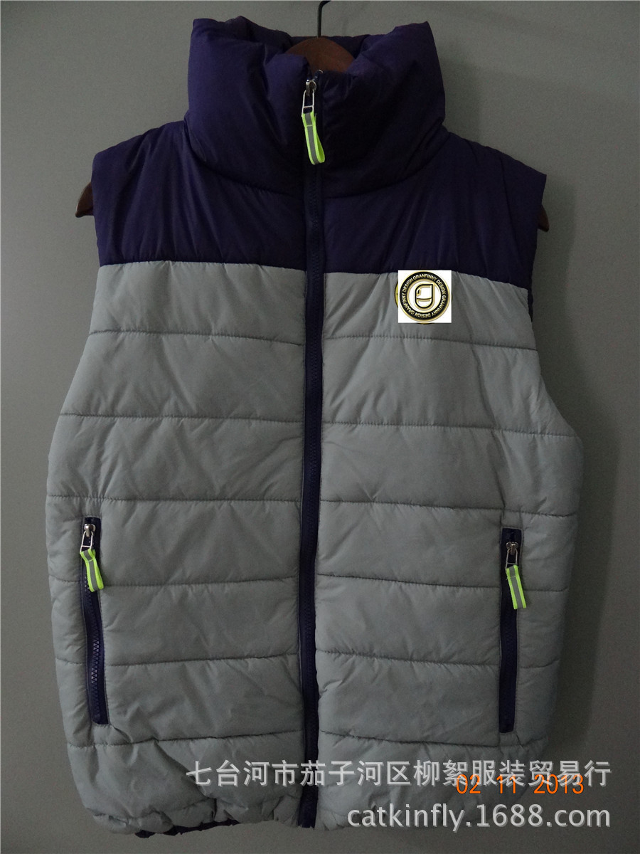 极度干燥棉<em>羽绒马甲</em>背心撞色新款拉链<em>戴帽</em>AF