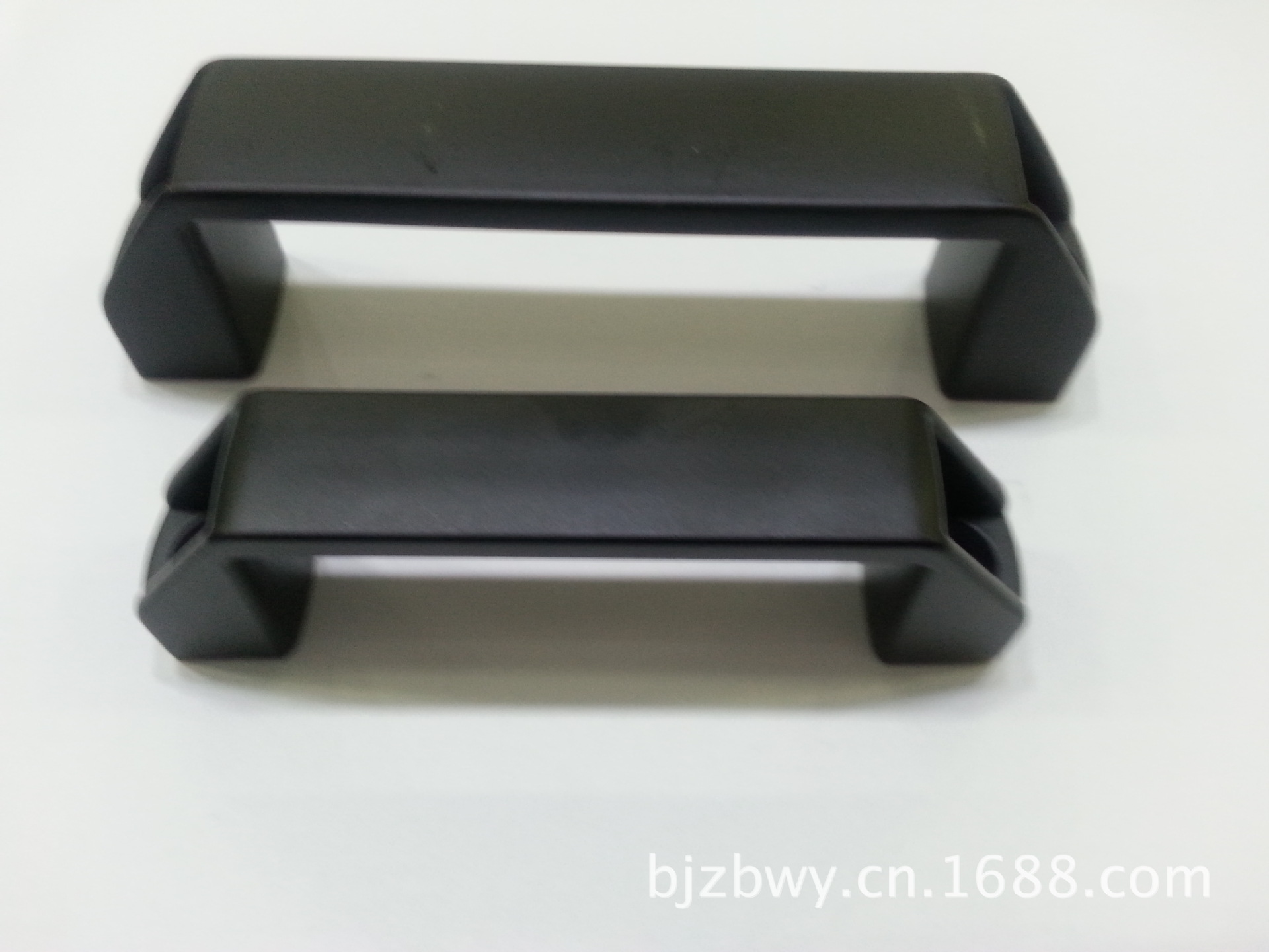 定制黑色铝合金方提手 礼品箱 仪器箱 发航空箱