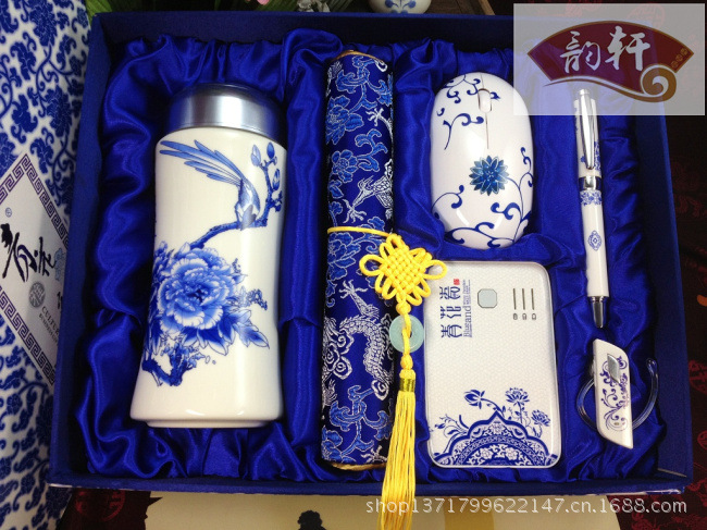 搭配蓝牙耳机 (2)