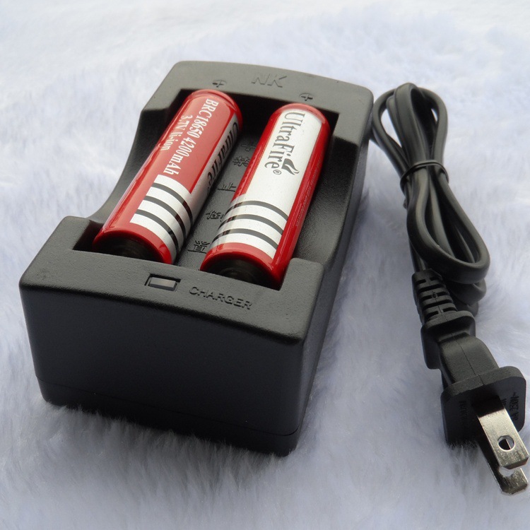 特价18650专用电池充电器 双排充 防过充记忆保护充电器