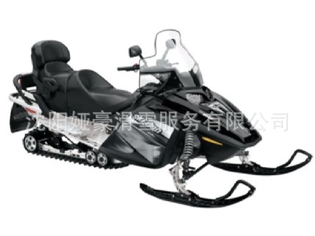 雪地摩托